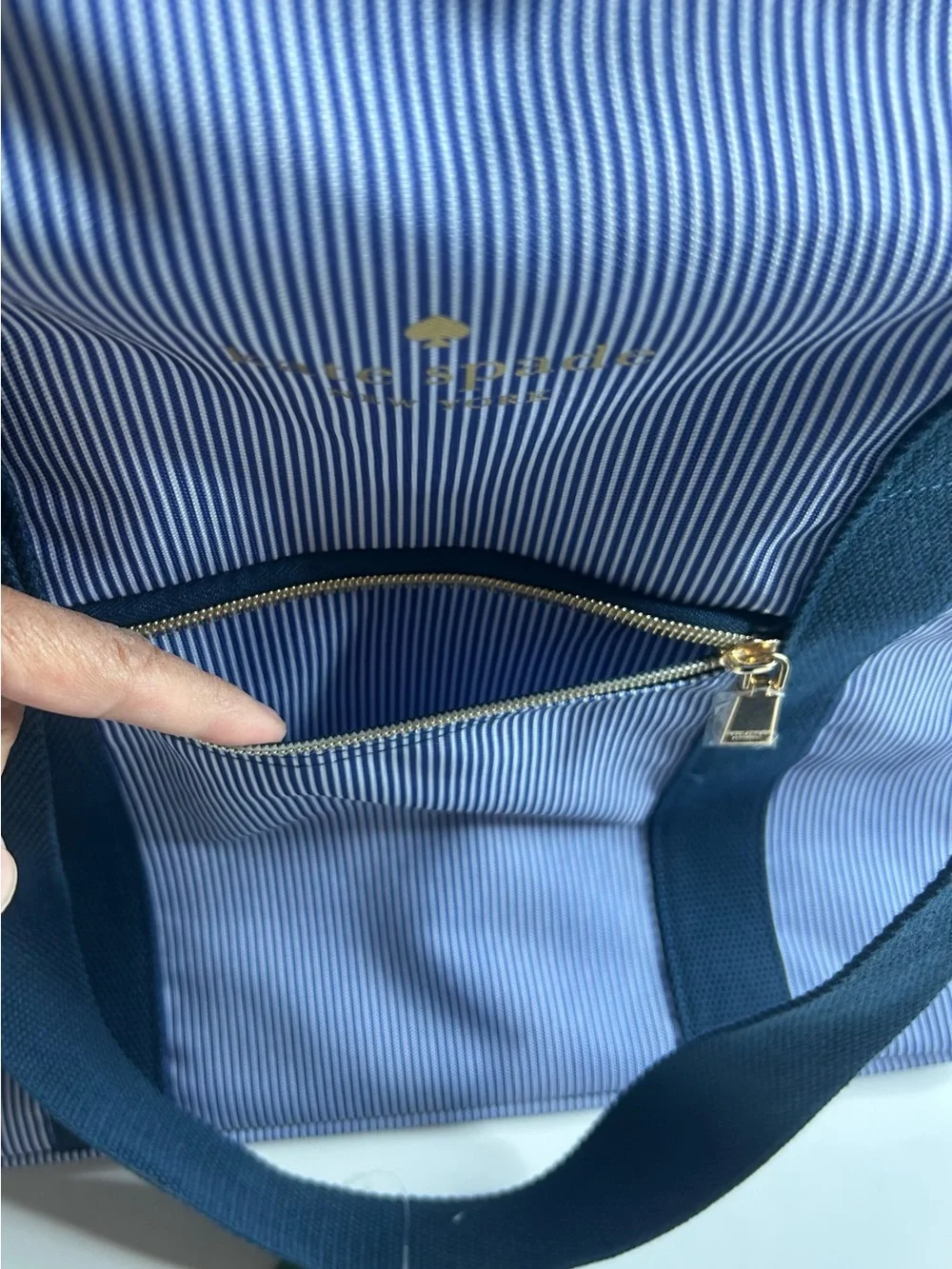 kate spade NWT Navy and White Pinstripe Cooler Tote Insulated Nautical Beach